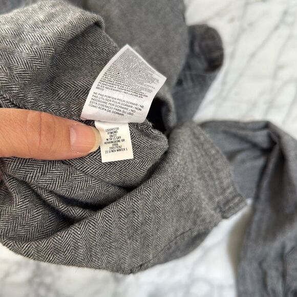 Boys’ Janie and Jack Heather Gray Herringbone Button Down Shirt - Size 16/18 - Picture 5 of 6